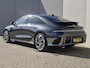 Hyundai Ioniq 6 Lounge AWD 77.4 kWh 325pk Automaat / Accu SOH 100% / Fabrieksgarantie tot 03-2029 / Trekgewicht 1.500 kg / warmtepomp / CCS snellader / Rondomzicht camera / Head Up Display / Bose Audio Systeem / Stuur- en Stoelverwarming / Elektrische achterklep / Adaptief cruise control /