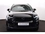 Volvo EX40 Performance Ultra Black Edition 82 kWh - Panorama/schuifdak - IntelliSafe Assist & Surround - 360º Camera - Harman/Kardon audio - Verwarmde voorstoelen, stuur & achterbank - Parkeersensoren voor & achter - Elektr. bedienb. voorstoelen met geheugen links - Draadloze tel. lader - Warmtepomp - Extra getint glas - Elektr. inklapbare trekhaak - 20' LMV