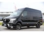 Mercedes-Benz Sprinter 317 1.9 CDI L2H2 RWD AMG Black Edition Camera, Cruise, Carplay, LED, 170pk, Multimedia, Automaat, Trekhaak, 3 Zits, Uniek!