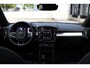 Volvo XC40 B4 Automaat Plus Black Edition | Verwarmbare voorstoelen | Verwarmbaar stuurwiel | Premium audio by Harman Kardon | Verwarmbaar voorruit | Panoramadak | Rondom zichtcamera | 20 inch Lichtmetalen velgen | Alarmklasse 3