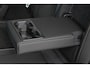 Volvo XC40 B4 Automaat Plus Black Edition | Verwarmbare voorstoelen | Verwarmbaar stuurwiel | Premium audio by Harman Kardon | Panoramadak | Verwarmbaar voorruit | Rondom zichtcamera | 20 inch Lichtmetalen velgen | Alarmklasse 3