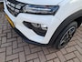 Dacia Spring Expression 27 kWh Automaat 100% Elektrisch 14.254 km!!! | Airco | Camera | Navigatie | 1e Eigenaar | Ndl auto | Als nieuw!! | RIJKLAARPRIJS INCL 12 MAANDEN GARANTIE EN BEURT