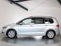 Volkswagen Touran 1.5 TSI Comfortline Business 7-Persoons, Trekhaak, ACC, Digitale cockpit, Camera, Stoelverwarming, Keyless,