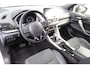 Mitsubishi Eclipse Cross 2.4-188pk PHEV 'Instyle'. Zeer nette en luxe Mitsubishi Eclipse plug-in-hybride, slechts 61.500km ! Autm. airco dual, adapt. cruise cntrl, Apple carplay/Android auto, trekhaak, telefoonvoorb., stoel- en achterbankverw., camera v+a, LED verl. etc. etc.