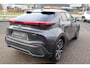 Toyota C-HR / C-HR+ 1.8 HYBRID 140 FIRST-EDITION STOEL/STUURVERW. P-SENSOREN EL-ACHTERKLEP DODEHOEK ANDROID/APPLE