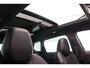 Skoda Karoq Sportline Business 1.5 TSI 150pk DSG Automaat Trekhaak, Panoramadak, Elektrische achterklep, Adaptive cruise control, Navigatie, Achteruitrijcamera,