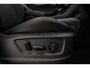 Skoda Karoq Sportline Business 1.5 TSI 150pk DSG Automaat Trekhaak, Panoramadak, Elektrische achterklep, Adaptive cruise control, Navigatie, Achteruitrijcamera,