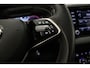 Skoda Karoq Sportline Business 1.5 TSI 150pk DSG Automaat Trekhaak, Panoramadak, Elektrische achterklep, Adaptive cruise control, Navigatie, Achteruitrijcamera,