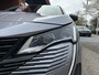 Peugeot 3008 1.6 HYbrid 225 GT BLACK PACK // PANO/SCHUIFKANTELDAK // ADAPTIVE CRUISE // FULL LED // FOCAL AUDIO // NAVI + CARPLAY // CAMERA