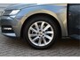 Skoda Superb Combi 1.5 TSI ACT Business Edition O.a: PDC, Stoelverw, Stoelgeheugen, Keyless, Carplay, Etc. All-in prijs!
