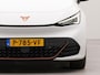 CUPRA Born Copper Edition One 62 kWh panorama dak | SoH 95,4 % | Apple carplay | Glazen panorama dak | Electr.bedienb voorstoelen | keyless entry/start | Voorstoelen verwarmd | Navigatie | Parkeersensoren voor en achter | Achteruitrij camera