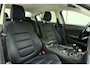 Mazda 6 2.0 TS | Navigatie | Trekhaak (1.300KG trekgewicht )| Climate control | Stoelverwarming | Parkeersensoren | Cruise control | Extra getint glas
