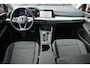 Volkswagen Golf Variant 1.5 eTSI Life Keyless ACC Blis Stoel/Stuurverwarming Sfeer CarPlay Sensoren Navi