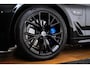 BMW 5-Serie Touring 530e xDrive M Sport - Trekhaak - Panoramdak - Multifunctionele voorstoelen - Driving Assistant Professional - Head up - Harman Kardon - Verwarmde voor/achter stoelen - BMW Laserlight -