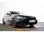 BMW 5-Serie Touring 530e xDrive M Sport - Trekhaak - Panoramdak - Multifunctionele voorstoelen - Driving Assistant Professional - Head up - Harman Kardon - Verwarmde voor/achter stoelen - BMW Laserlight -