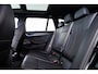 BMW 5-Serie Touring 530e xDrive M Sport - Trekhaak - Panoramdak - Multifunctionele voorstoelen - Driving Assistant Professional - Head up - Harman Kardon - Verwarmde voor/achter stoelen - BMW Laserlight -