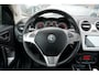 Alfa Romeo MiTo 1.4 Distinctive + APPLE CARPLAY / CRUISE CONTROL / CLIMATE CONTROL