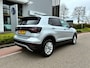 Volkswagen T-Cross 1.0 TSI Life / Carplay / Navi / Parkeersensoren V+A / 110 pk