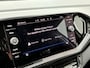 Volkswagen T-Cross 1.0 TSI Life / Carplay / Navi / Parkeersensoren V+A / 110 pk