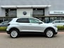 Volkswagen T-Cross 1.0 TSI Life / Carplay / Navi / Parkeersensoren V+A / 110 pk