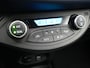 Toyota Yaris 1.5 Hybrid Bi-Tone | Trekhaak afneembaar | Parkeercamera | Cruise Control Reco