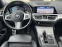 BMW 3-Serie Touring 318i 2.0 M-Sport Business Edition Navigatie Trekhaak Sporstoelen Camera Carplay Life Cockpit Extra Getint Glas NL Auto