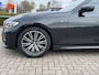 BMW 3-Serie Touring 318i 2.0 M-Sport Business Edition Navigatie Trekhaak Sporstoelen Camera Carplay Life Cockpit Extra Getint Glas NL Auto