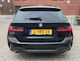 BMW 3-Serie Touring 318i 2.0 M-Sport Business Edition Navigatie Trekhaak Sporstoelen Camera Carplay Life Cockpit Extra Getint Glas NL Auto