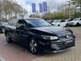 Volkswagen Passat Variant 1.5 eHybrid 204pk DSG Business / Zwenkbare Trekhaak / Voorstoelen Verwarmbaar + Massagefunctie / Head-updisplay / 17'' LMV