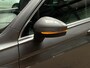 Volkswagen Tiguan 1.4 TSI Highline Sport 150Pk Automaat (PANORAMADAK, APPLE CARPLAY, GROOT NAVI, KEYLESS, STOELVERWARMING, ALCANTARA, PARKEERSENSOREN, GETINT GLAS, NIEUWE APK, NIEUWSTAAT)
