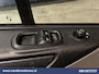 Ford Transit Custom 2.0 TDCI 130pk L1H1 Euro6 Airco | LED | 2500kg Trekhaak | Cruisecontrol | Verwarmde voorruit Parkeersensoren, Bijrijdersbank