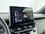 Toyota Corolla Cross Hybrid 200 Style | Dodehoek detectie | Stoel-/stuurverwarming | Apple Carplay / Android Auto | Parkeersensoren voor/achter | Adaptive Cruise | Clima | Camera | 18 inch