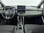 Toyota Corolla Cross Hybrid 200 Style | Dodehoek detectie | Stoel-/stuurverwarming | Apple Carplay / Android Auto | Parkeersensoren voor/achter | Adaptive Cruise | Clima | Camera | 18 inch