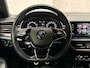 Skoda Scala 1.0 TSI Sport (APPLE CARPLAY, KUIPSTOELEN, CLIMATE, STOELVERWARMING, SPORTSTOELEN, GETINT GLAS, PARKEERSENSOREN, LM VELGEN, NIEUWSTAAT)