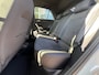 Volkswagen T-Roc 1.5 TSI 150pk DSG R-Line / Black style / Afneembare Trekhaak / Voorstoelen Verwarmbaar / App. Connect / 18'' LMV