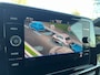 Volkswagen T-Roc 1.5 TSI 150pk DSG R-Line / Black style / Afneembare Trekhaak / Voorstoelen Verwarmbaar / App. Connect / 18'' LMV