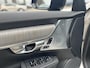 Volvo V90 T8 Plug-in hybrid AWD Ultra Dark | Panoramadak | 360 Graden Camera | Trekhaak | Bowers & Wilkins |
