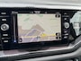 Volkswagen Polo 1.0 TSI Life Business Achteruitrijcamera - Apple carplay - Airco - Cruise control - Parkeersensoren - Bluetooth - Led verlichting - Navigatie - Radio - Licht metalen velgen 15 inch - Stoelverwarming - Start/stop systeem - Stuur leder - Stuur multifunctioneel