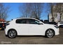Peugeot 208 1.2 PureTech Allure Pack, PDC achter, Cruise control, Lane assist, Apple carplay/androidauto, Navigatie.