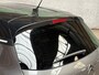 Citroën C3 1.2 PureTech Shine Automaat (APPLE CARPLAY, GROOT NAVI, CAMERA, GETINT GLAS, SPORTSTOELEN, LM VELGEN, KEYLESS, CRUISE, NIEUWE APK, NIEUWSTAAT)