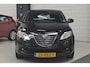 Lancia Ypsilon 1.2 Black & Red