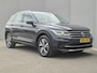 Volkswagen Tiguan 1.4 TSI eHybrid Elegance Automaat / Wegklapbare Trekhaak / Winter-pakket / Trekgewicht 1.800 kg / Stuur- en Stoelverwarming / Voorstoelen met massage functie / Adaptief cruise control / Apple Carplay Android / Achteruitrijcamera /
