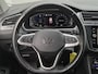 Volkswagen Tiguan 1.4 TSI eHybrid Elegance Automaat / Wegklapbare Trekhaak / Winter-pakket / Trekgewicht 1.800 kg / Stuur- en Stoelverwarming / Voorstoelen met massage functie / Adaptief cruise control / Apple Carplay Android / Achteruitrijcamera /