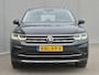 Volkswagen Tiguan 1.4 TSI eHybrid Elegance Automaat / Wegklapbare Trekhaak / Winter-pakket / Trekgewicht 1.800 kg / Stuur- en Stoelverwarming / Voorstoelen met massage functie / Adaptief cruise control / Apple Carplay Android / Achteruitrijcamera /
