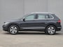 Volkswagen Tiguan 1.4 TSI eHybrid Elegance Automaat / Wegklapbare Trekhaak / Winter-pakket / Trekgewicht 1.800 kg / Stuur- en Stoelverwarming / Voorstoelen met massage functie / Adaptief cruise control / Apple Carplay Android / Achteruitrijcamera /