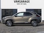 Toyota Yaris Cross 1.5 Hybrid Team Deutschland | Groot multimediascherm | Apple-/Android Carplay | Achteruitrijcamera | Stuur-/Stoelverwarming | Dodehoek detectie | ACC | Draadloze telefoonlader | Parkeersensor V+A