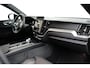 Volvo XC60 Plus Black Edition Recharge Plug-In Hybrid AWD | Harman Kardon | Head Up Display | BLIS | Trekhaak | Lane Assist |
