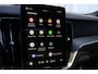 Volvo XC60 T6 Plus Black Edition Recharge Plug-In Hybrid AWD | Harman Kardon | Head Up Display | BLIS | Trekhaak | Lane Assist |