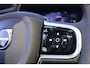 Volvo XC60 T6 Plus Black Edition Recharge Plug-In Hybrid AWD | Harman Kardon | Head Up Display | BLIS | Trekhaak | Lane Assist |