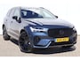 Volvo XC60 T6 Plus Black Edition Recharge Plug-In Hybrid AWD | Harman Kardon | Head Up Display | BLIS | Trekhaak | Lane Assist |